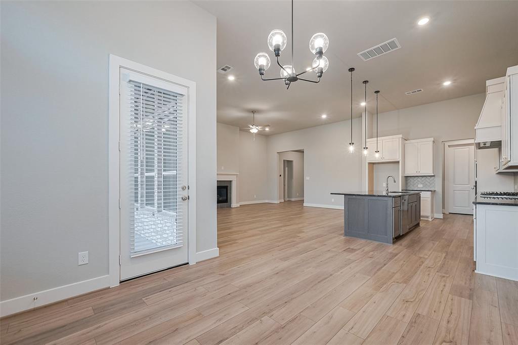 5106 Blooming Hibiscus Lane, Manvel, Texas image 12