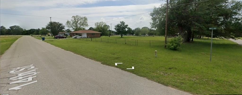 14th Street, Hempstead, Texas image 3