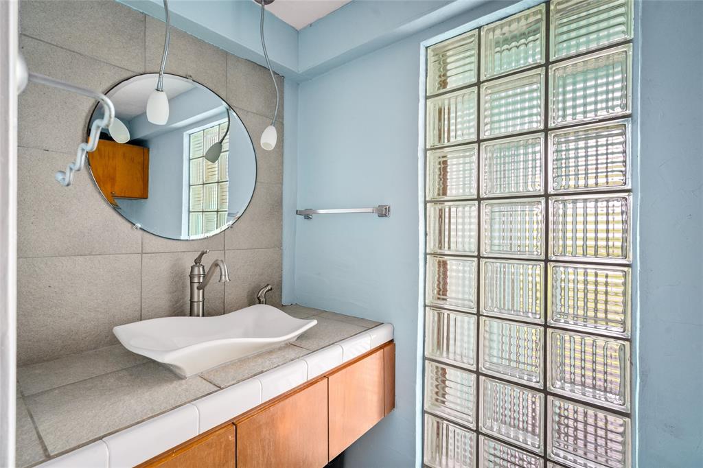 815 5th Street, San Leon, Texas image 34