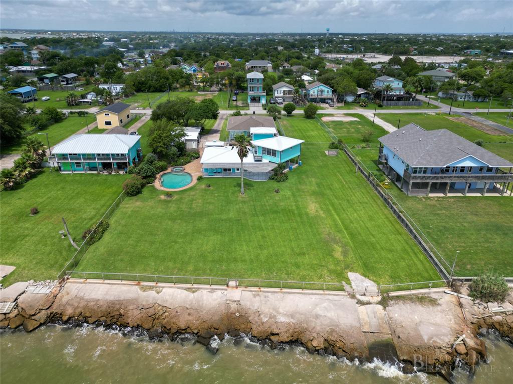 815 5th Street, San Leon, Texas image 2