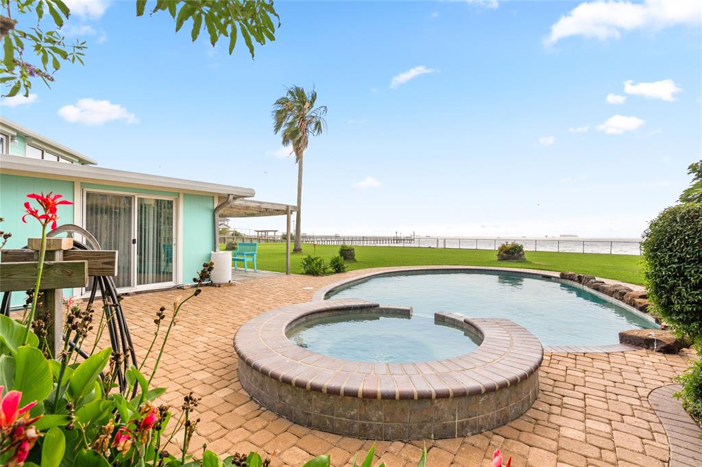 815 5th Street, San Leon, Texas image 22