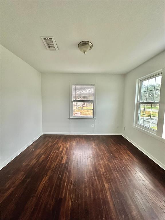 341 W Marion Street, Clute, Texas image 13