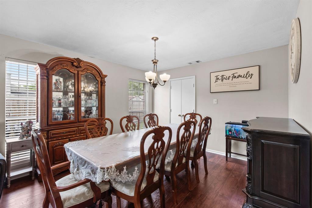1711 Village Court Lane, Rosenberg, Texas image 6