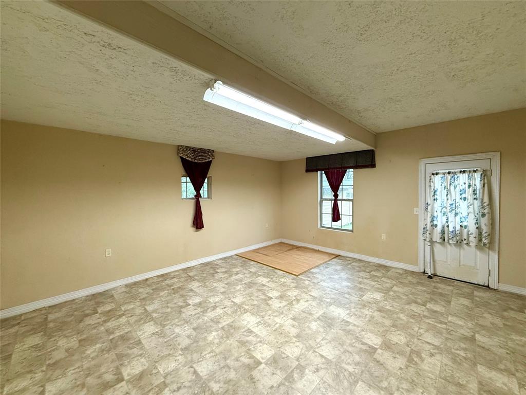 1828 Porter Road, Conroe, Texas image 8