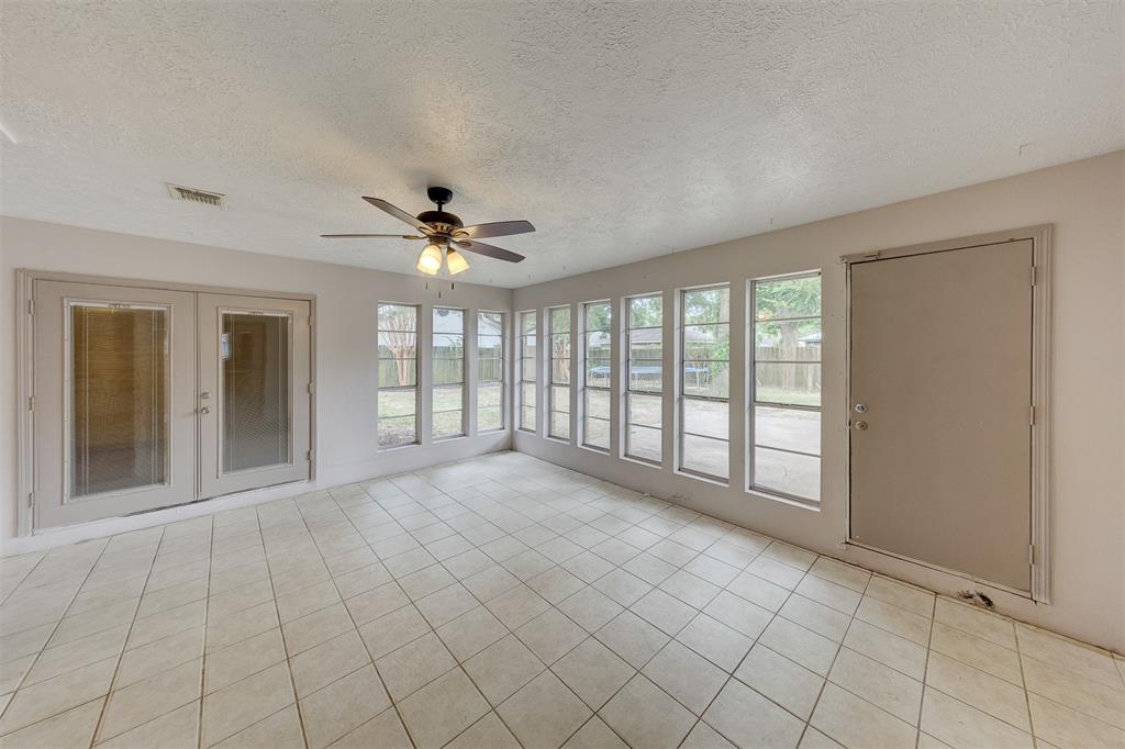 5000 Meadow Lark Street, Dickinson, Texas image 10
