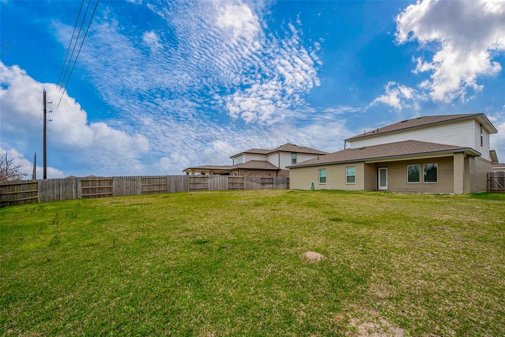 823 Starcross Bend Drive, Missouri City, Texas image 13