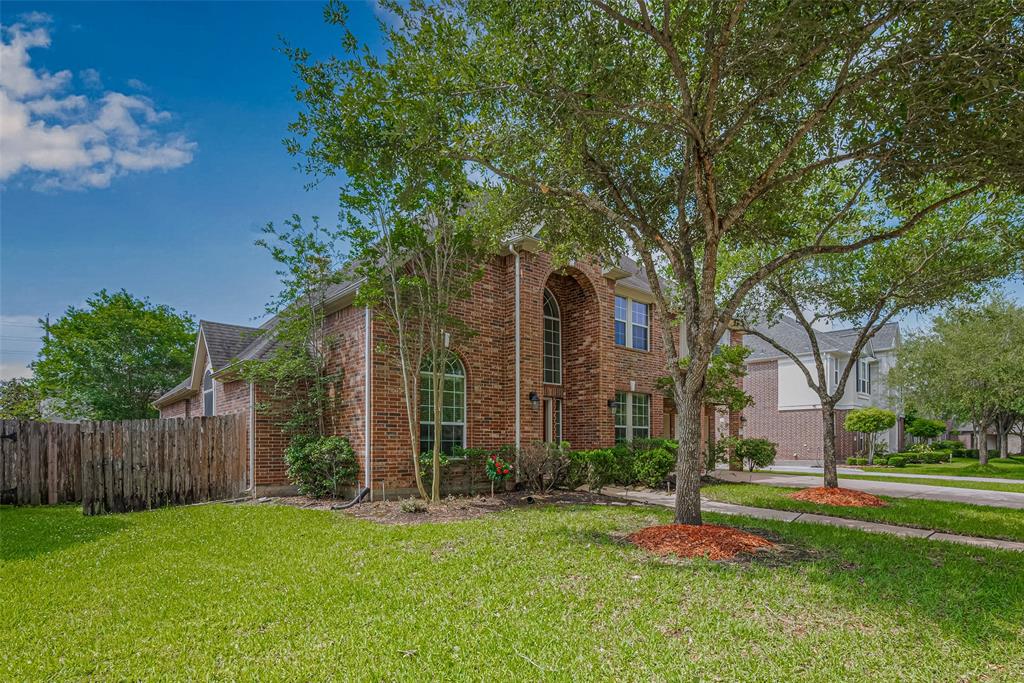4211 Turtle Trails Lane, Sugar Land, Texas image 4
