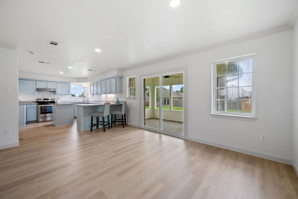 6998 Breezy Point