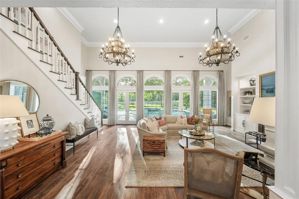 2207 Longmire Road, Conroe, Texas image 11