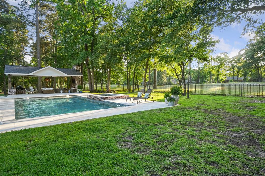 2207 Longmire Road, Conroe, Texas image 42