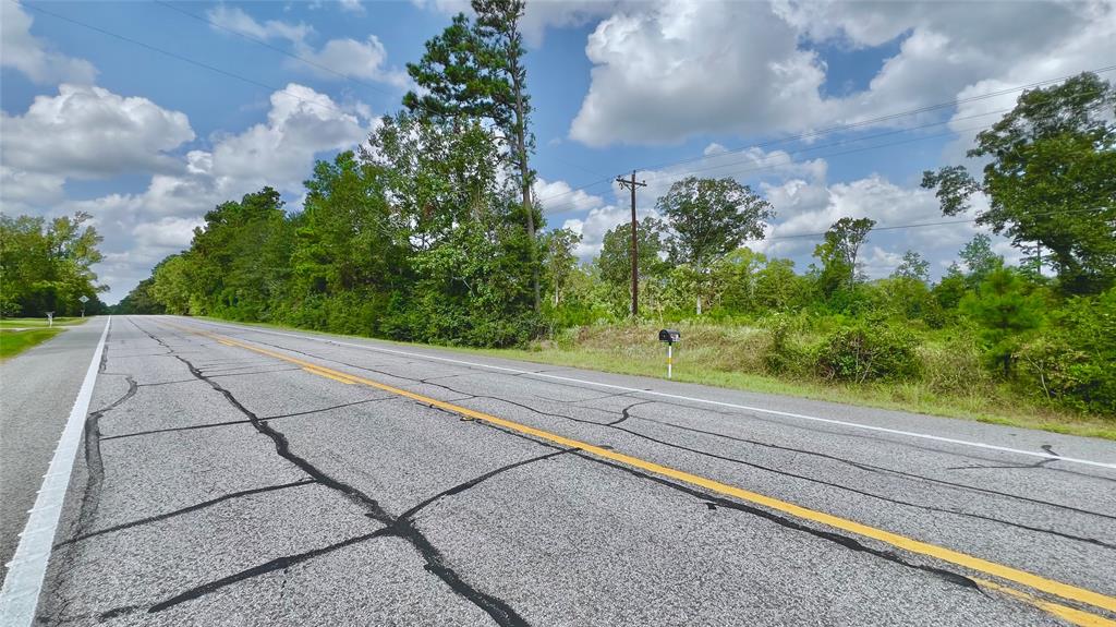 17171 E Fm 1097 Road, Willis, Texas image 9