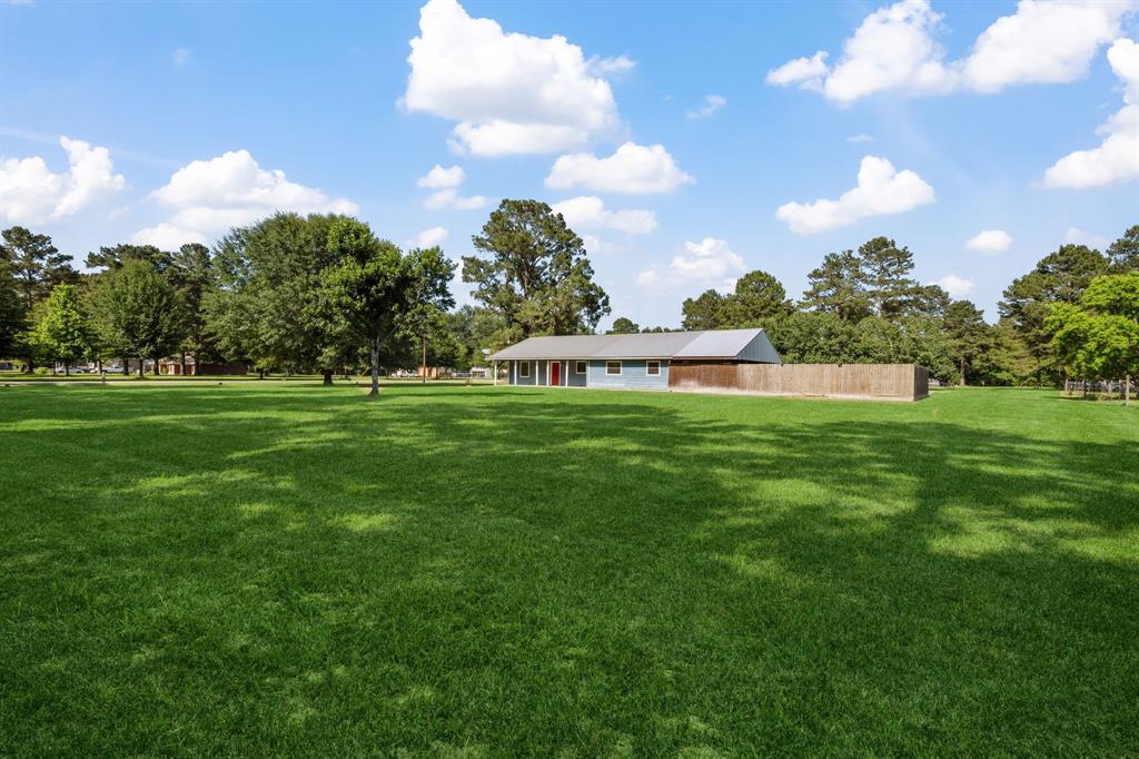 208 County Road 2235, Cleveland, Texas image 4