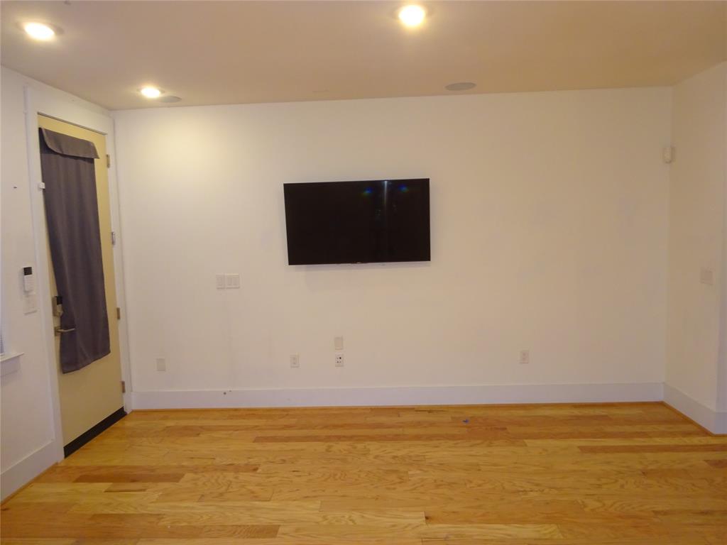 2401 Crawford St #105, Houston, Texas image 7