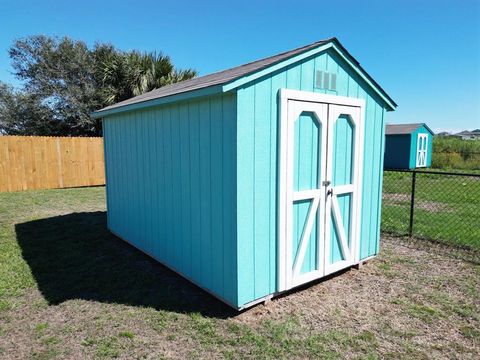 A home in Crystal Beach