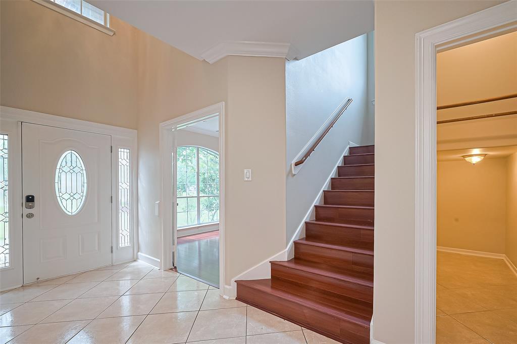 2409 Spears Drive, Humble, Texas image 4