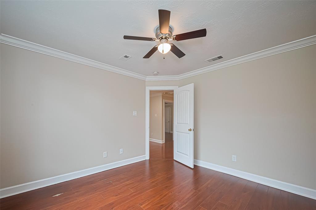 2409 Spears Drive, Humble, Texas image 32
