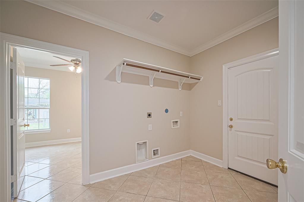2409 Spears Drive, Humble, Texas image 22