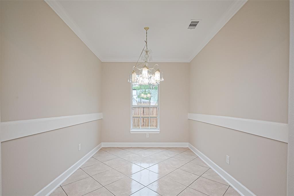 2409 Spears Drive, Humble, Texas image 15