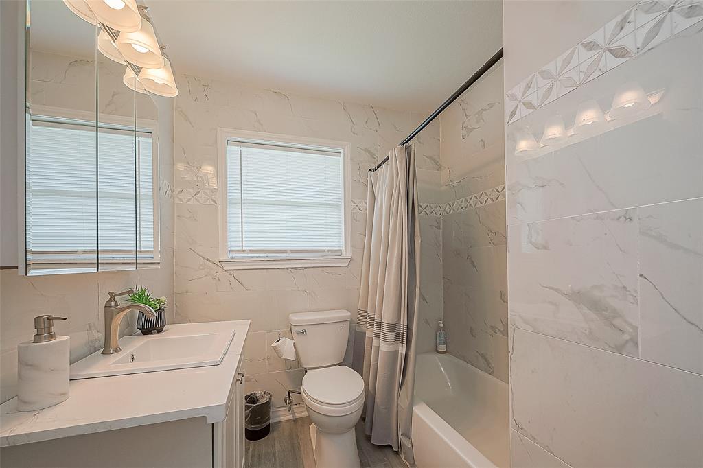 1803 Bayou Homes Drive, Galveston, Texas image 28