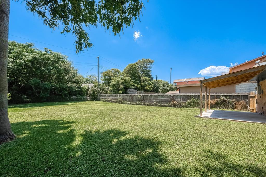 1803 Bayou Homes Drive, Galveston, Texas image 36