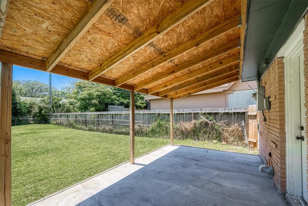 1803 Bayou Homes Drive, Galveston, Texas image 38