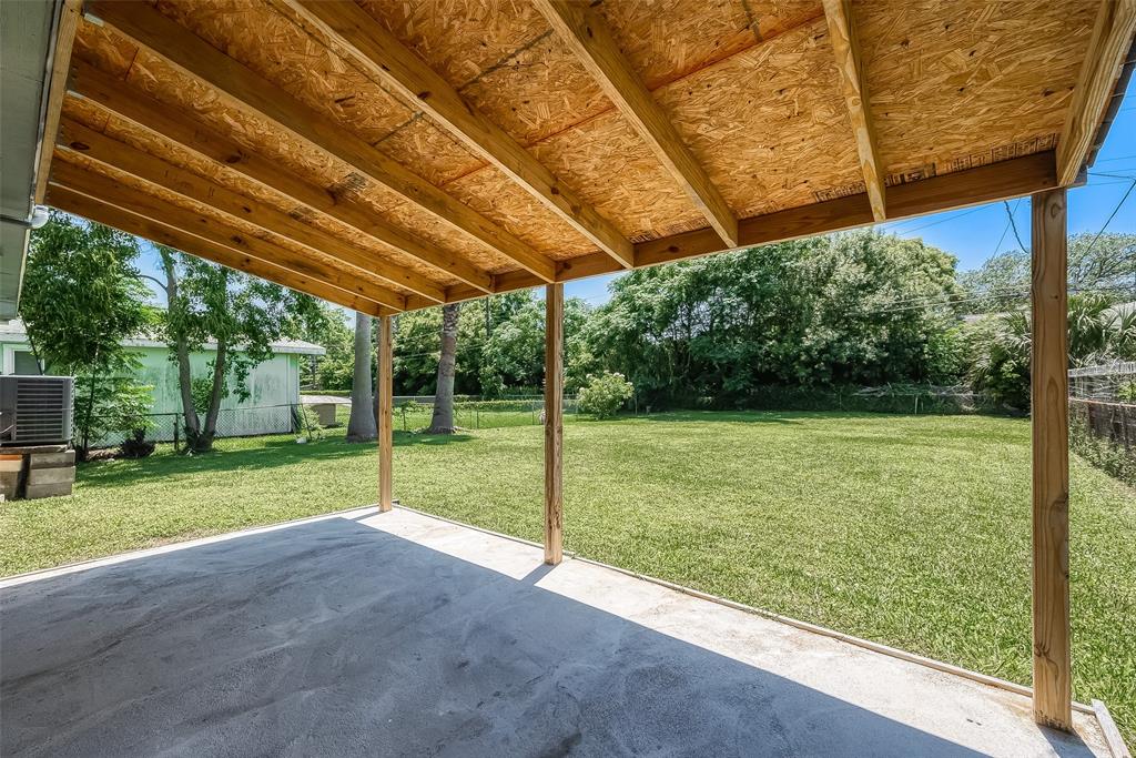 1803 Bayou Homes Drive, Galveston, Texas image 31