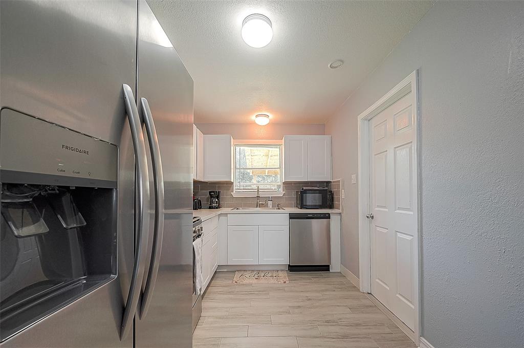 1803 Bayou Homes Drive, Galveston, Texas image 17
