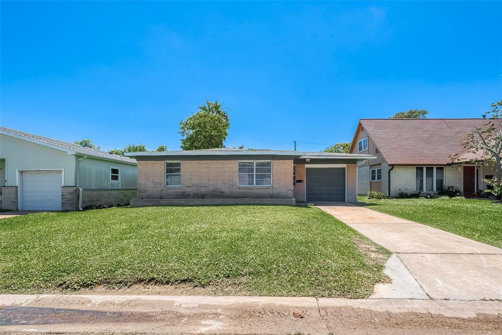 1803 Bayou Homes Drive, Galveston, Texas image 4