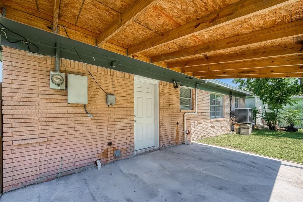1803 Bayou Homes Drive, Galveston, Texas image 32