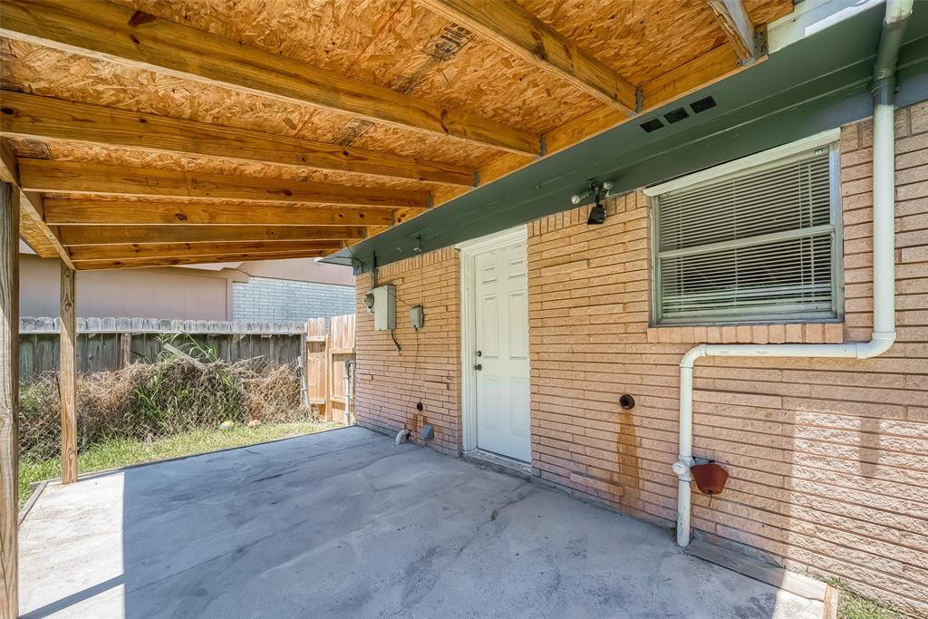 1803 Bayou Homes Drive, Galveston, Texas image 37