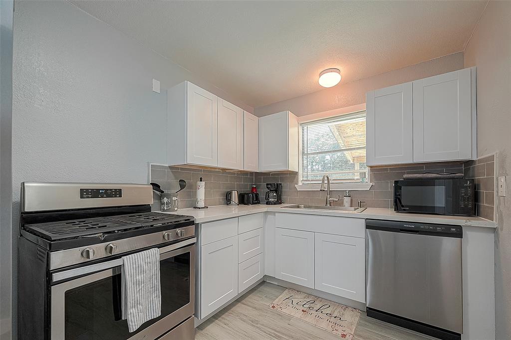 1803 Bayou Homes Drive, Galveston, Texas image 18