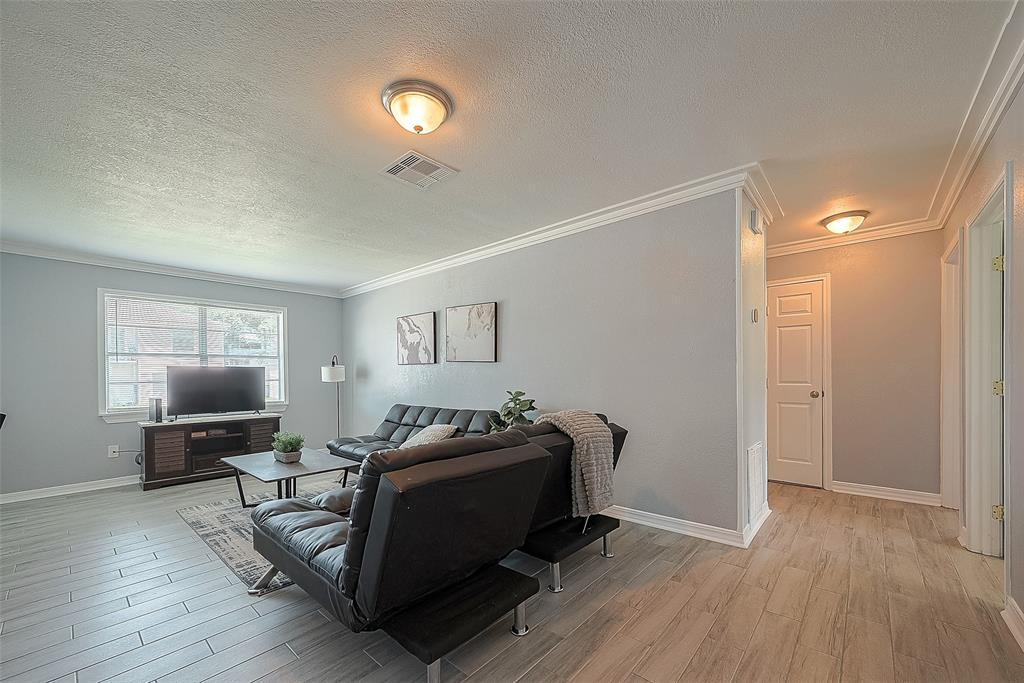 1803 Bayou Homes Drive, Galveston, Texas image 12