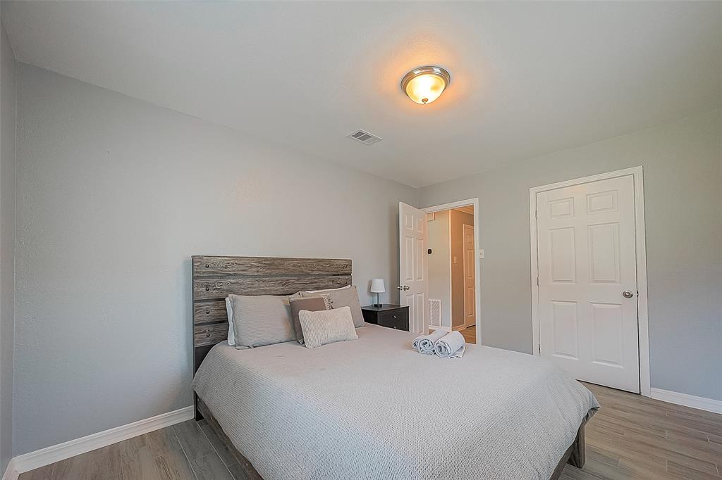 1803 Bayou Homes Drive, Galveston, Texas image 25