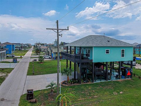 A home in Crystal Beach