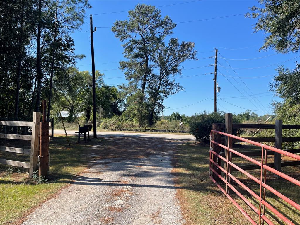 22414 Mueschke Road, Tomball, Texas image 4