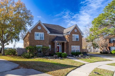 A home in League City