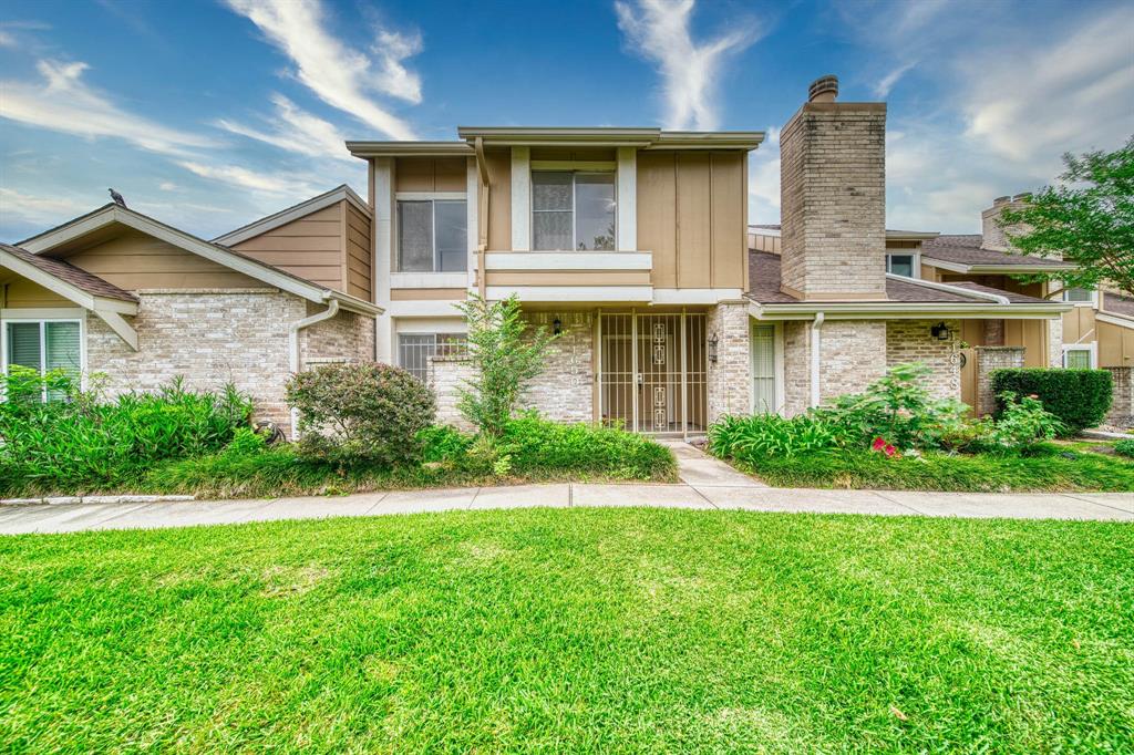 11650 Village Place Drive #302, Houston, Texas image 1
