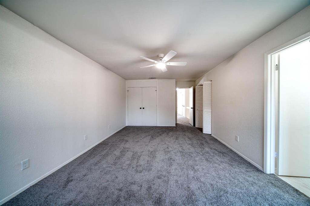 11650 Village Place Drive #302, Houston, Texas image 15