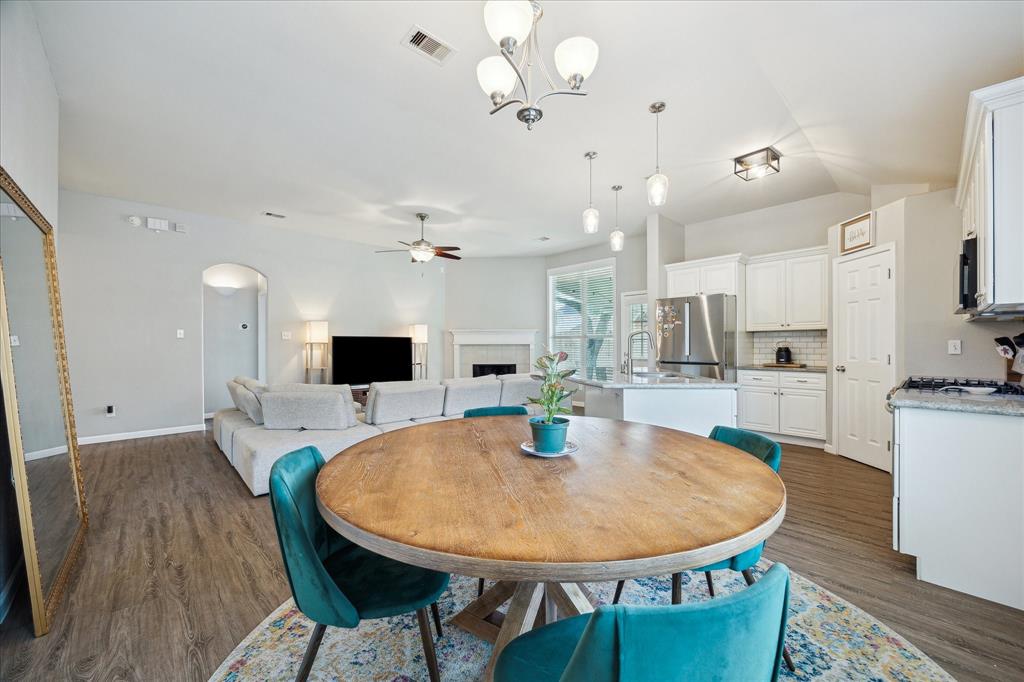 227 Seascape Lane, Dickinson, Texas image 10