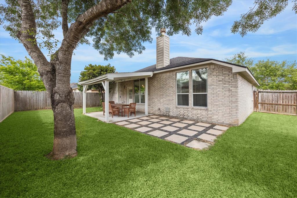 227 Seascape Lane, Dickinson, Texas image 26