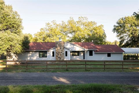Single Family Residence in Kenney TX 968 Kenney Hall Road.jpg