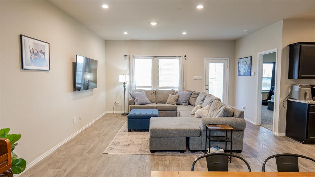 40607 Creekside Bluff Trail