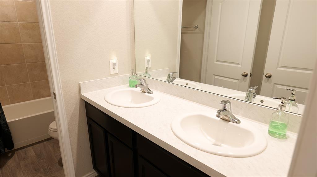 40607 Creekside Bluff Trail, Magnolia, Texas image 29