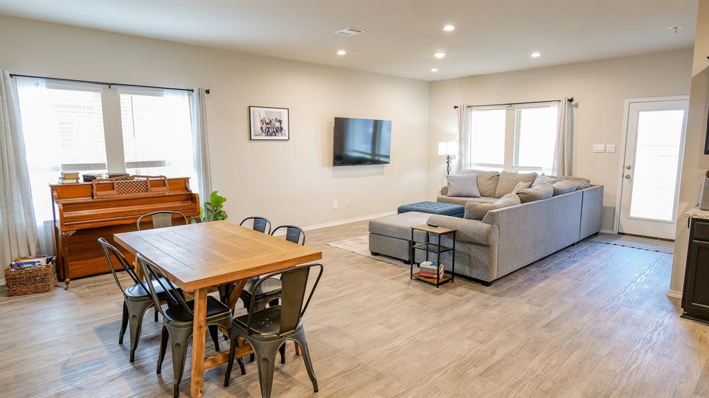 40607 Creekside Bluff Trail