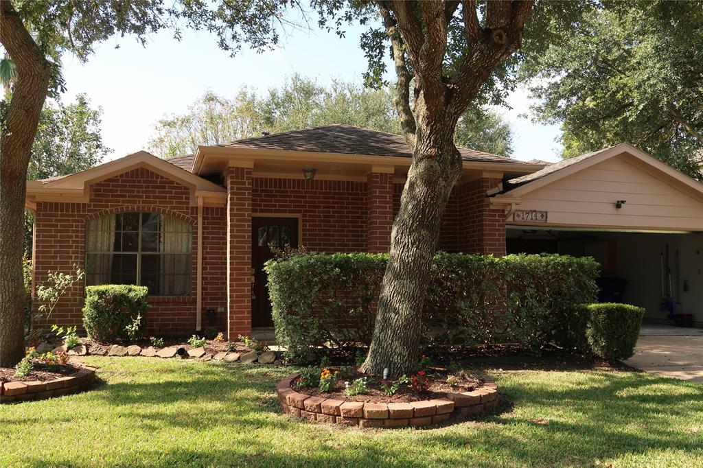 1714 Oak Ridge Drive