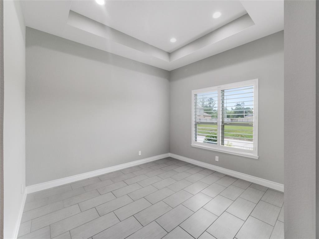 15806 Gibson Grass Court, Spring, Texas image 3