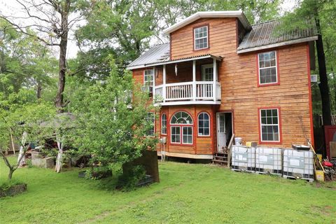 Photo of 316 Ithica, Livingston, TX 77351 (MLS # 92037770)