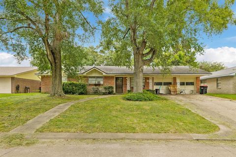 Photo of 1306 Narcille Street, Baytown, TX 77520 (MLS # 5726552) Photo of 1306 Narcille Street, Baytown, TX 77520 (MLS # 5726552)