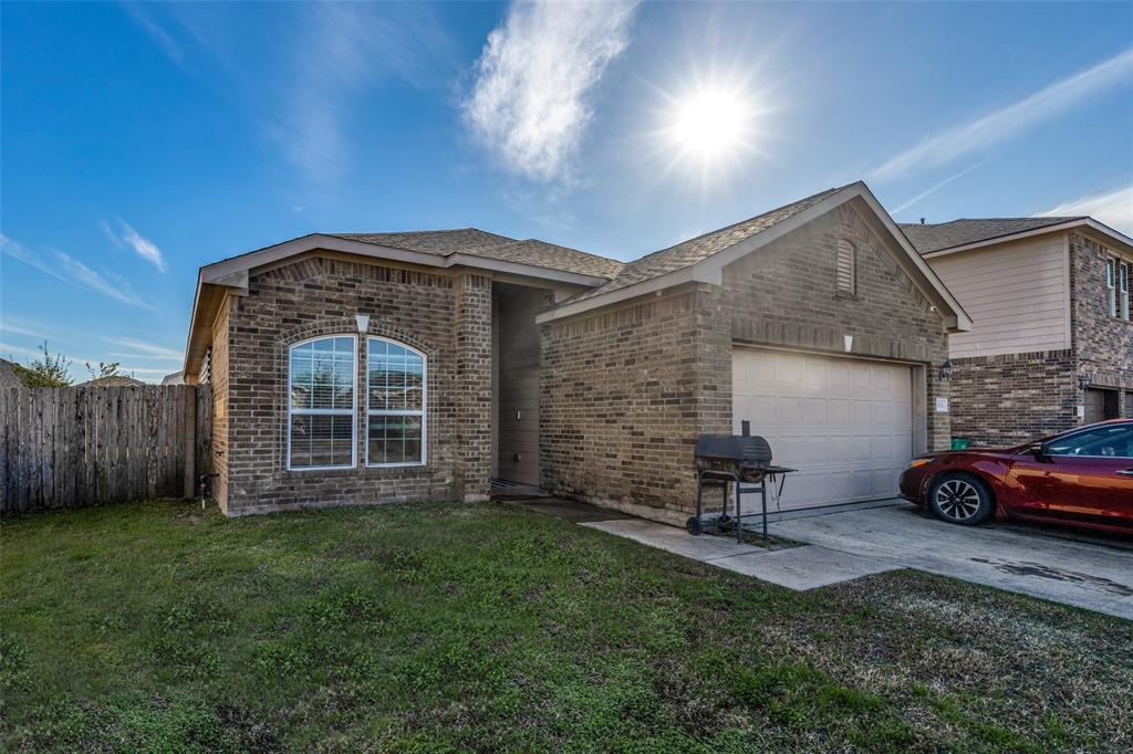 3826 Dogwood Trail, Baytown, Texas image 1