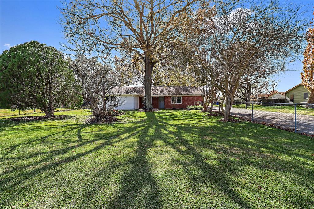 206 E Cedar Bayou Lynchburg Road, Baytown, Texas image 4